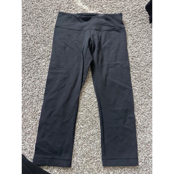 Lululemon Black Cropped Leggings Size 6 - Picture 1 of 4